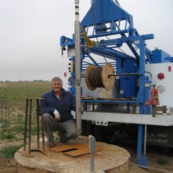B & B Pump Sales & Service Services:
Water filters, Submersible pumps, Sump pumps, Constant pressure pumps, Well rehabilation, Test pumping, Wells,Tre