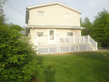decks and porchs We build all types of decks and porchs for relaxing in the shade with a roof over your porch or hanging out in the sun around your poo