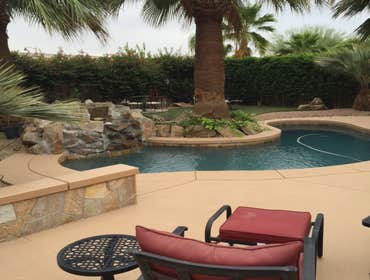 POOL / WATERFALL SUN CITY