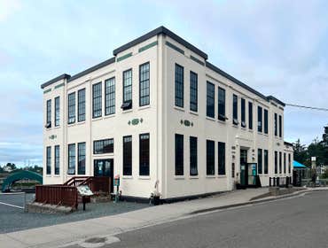 Sitka Sound Science Center The Sitka Sound Science Center is dedicated to increasing awareness and understanding of aquatic, marine and terrestrial eco