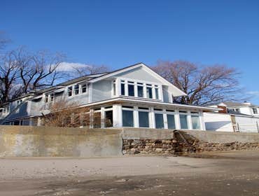 Fort Erie Lake House