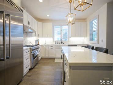 LA Apartment Remodel Beautiful new modern kitchen remodel for Mr. Ryan Lal in Playa Vista, CA.
We did a complete remodel for our customer including gen