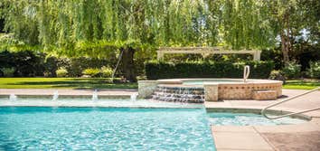 Neighborhood Pool Service LLC