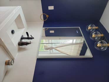 Bathroom Painting
