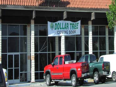 Dollar Tree Installation of Storefront Glass