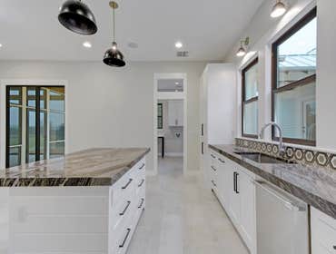 Modern Farm House