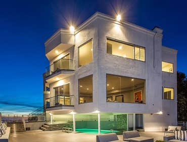 Photos by Snow Construction Los Angeles #1