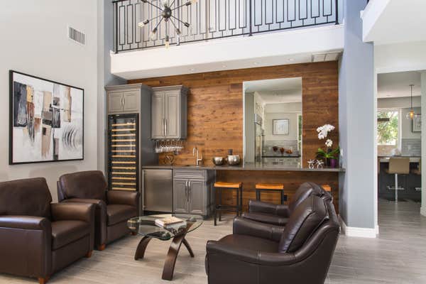 Home Bar & Lounge