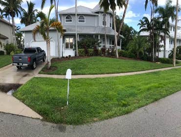 Spinnaker siding front