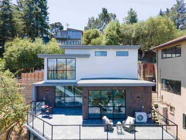 Custom home built Custom home on a hill
New foundation
New framing
Retaining wall