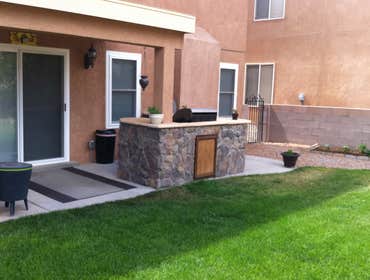 Outdoor Kitchen
