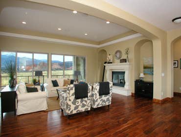 Greenspan Residence Custom Home at Cathedral Ridge completed in 2010. 5,100 square feet