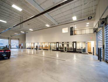 Cleveland Construction Completes Ford/Lincoln Dealership