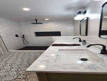 Fabulous Bathroom remodeling Master Bathroom complete remodeling completed to perfection with attention to the smallest details.