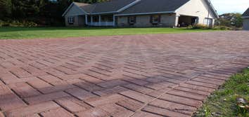 North Oaks Driveway