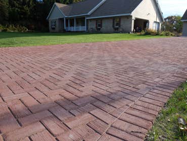 North Oaks Driveway