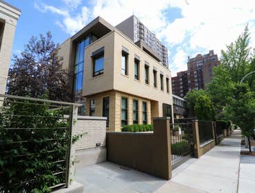W Stratford Pl Home
