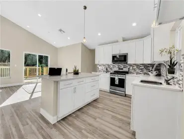 34140 Park Ln Leesburg
