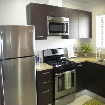 5308 N. Wilkinson Ave. N. Hollywood, CA This beautiful 7 Unit apartment in North Hollywood is just recently completed and there are still a few units a