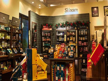 Commercial Boutique Repaint L'Occitane Store
Interior and Exterior Repaint