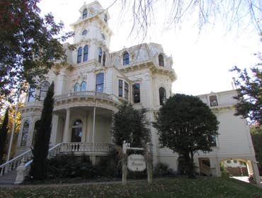 Governor mansion downtown Sac.