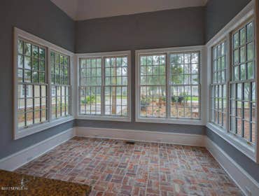 28659 Grandview Manor