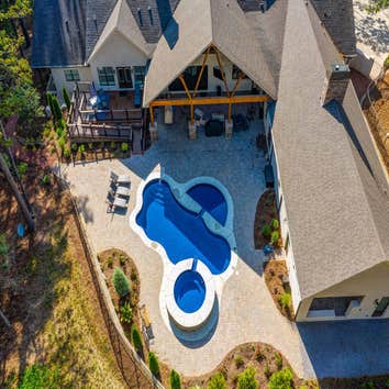 Taylors Custom Homes & Renovations