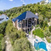 Toreador Location: Austin
Install Date: October, 2015
System Size: 16.8kW
Panel Type: SunPower 250W ACPV
Solar Contribution: 55%