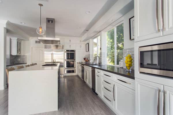 Contemporary Kitchen