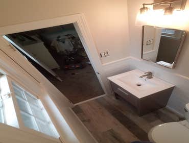 Malvern half bathroom renovation