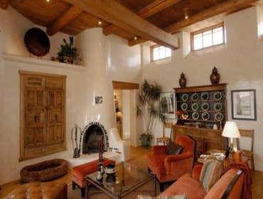 Living Area Cleaning