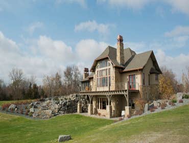 Photos by Renaissance Builders Inc