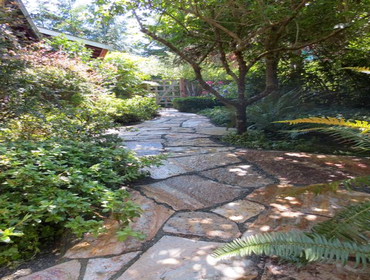 Photo(s) from Head To Toe Landscaping Inc