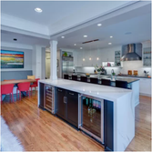 Spectacular Spacious Kitchen