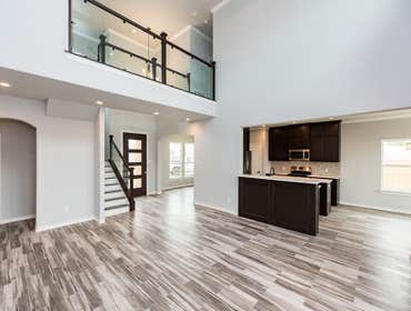 Rayado Creek- 2 story. 3 beds. 2,5 baths. 2 car