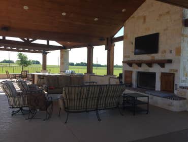 Commercial Aquatic/Amenity Centers and Entry Walls/Fountains