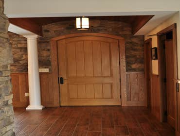 Photo(s) from Sycamore Builders Llc Here are picture of a 2600 SF one story custom home. The home consists of 500 SF master suite, guest bedrooms, cust