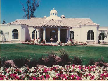 Paradise Valley AZ Lovely home in heart of Arizona's prestigious Paradise Valley.
4 bedrooms
41/2 baths
side 3 car garage