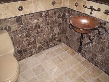powder room triple layout