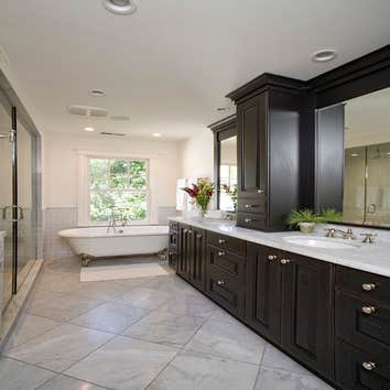 Devin - Winnetka, Illinois Four Bedroom House in Winnetka, Illinois