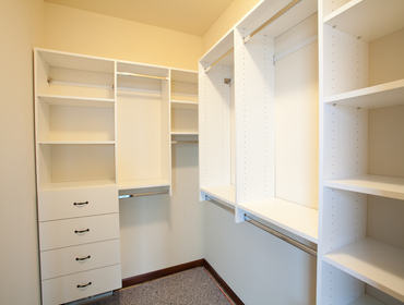New Construction Custom Homes New Construction Custom homes, spacious living, custom closets, fireplace and a dream kitchen. We work with you to bring 