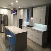 LUIS SALON KITCHEN