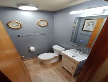 1/2 bath