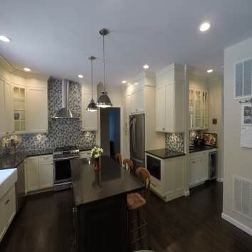HAMPTON KITCHEN