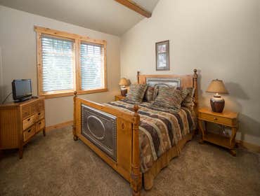 Brasada Ranch Custom Home Design Hope Vista Welcome, we invite you to tour this custom home.
Imagine stepping out on a private deck taking a relaxing