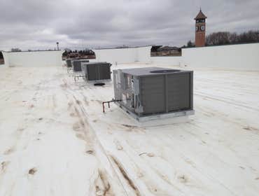 Rooftop units on the Fountains