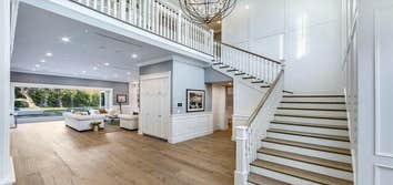 Lania Road Custom Cape Cody
Encino Concrete
6,500 Sq. Ft.