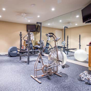 Home gym with mirror wall/wifi
