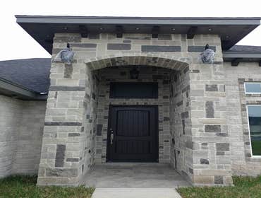 140 Alvarez Ct