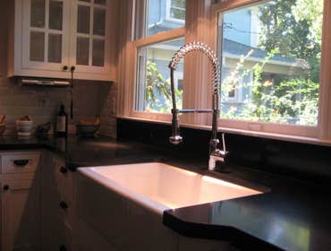 Latge Sink for easy cleaning
